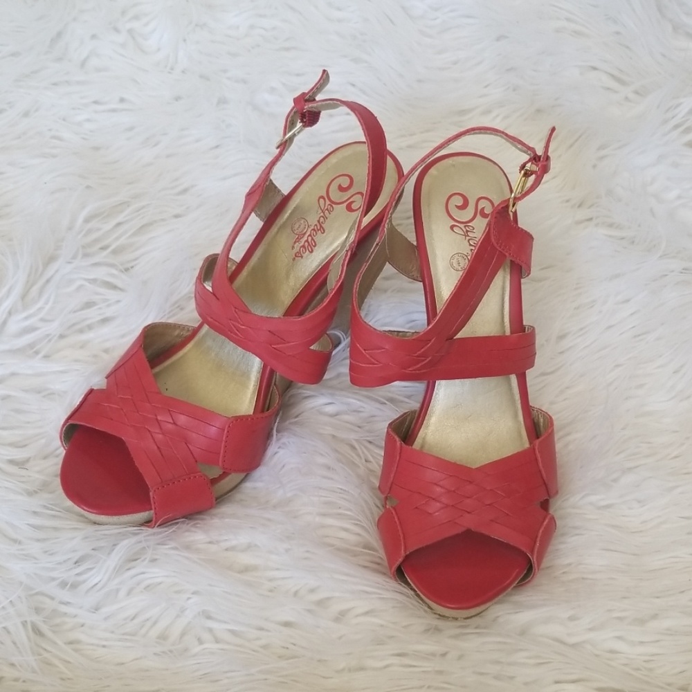 Seychelles red leather wedges